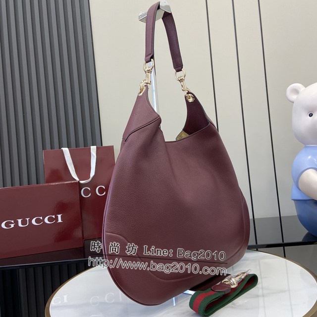 Gucci專櫃古馳最新款Body雙鎖扣中號肩背包 jh2041型號：820169